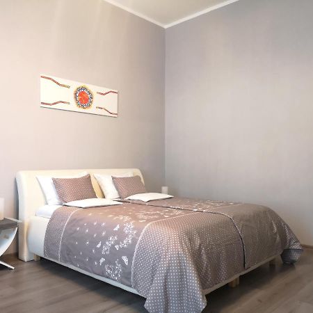 Central Apartment Budapest Eksteriør bilde