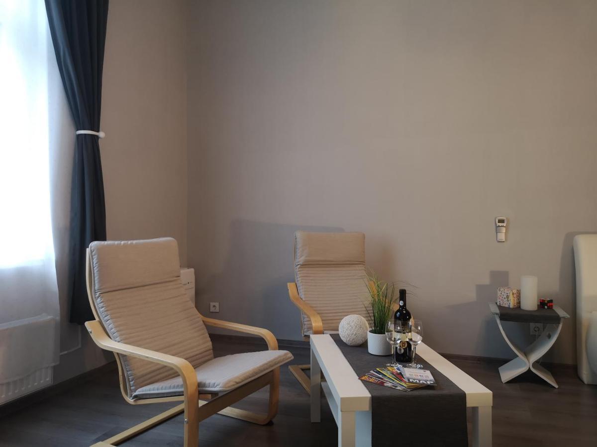 Central Apartment Budapest Eksteriør bilde